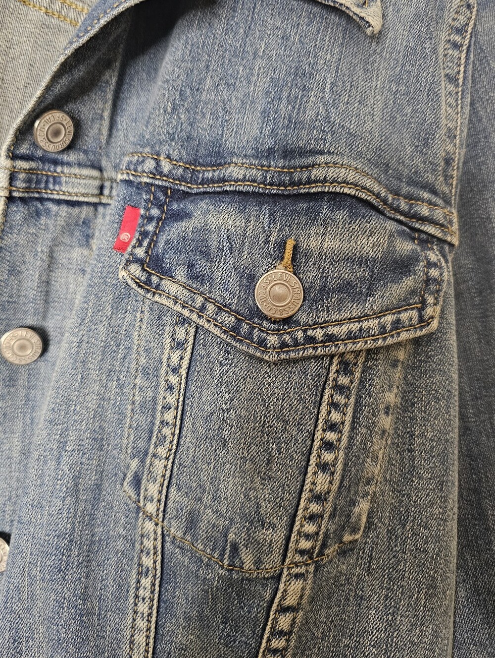 LEVIS Jean Jacket - Picture 4 of 6